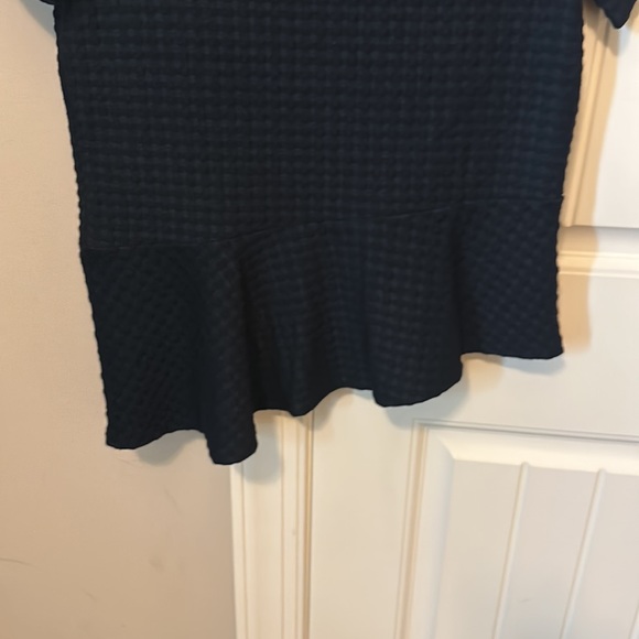 Asymmetrical Hemline Top - Picture 4 of 4